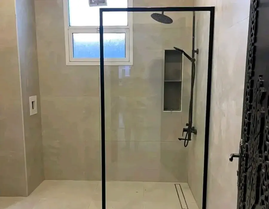 Paroi douche verre noir